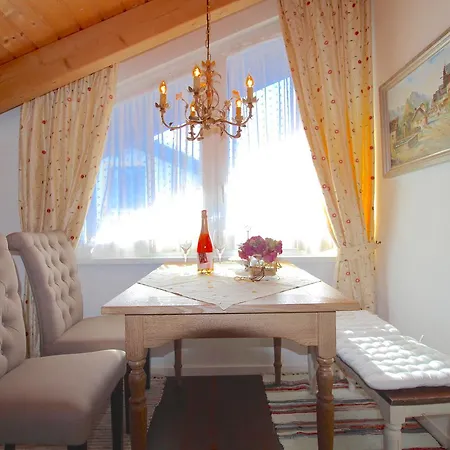 Himmelschloesschen & Rose Apartmán