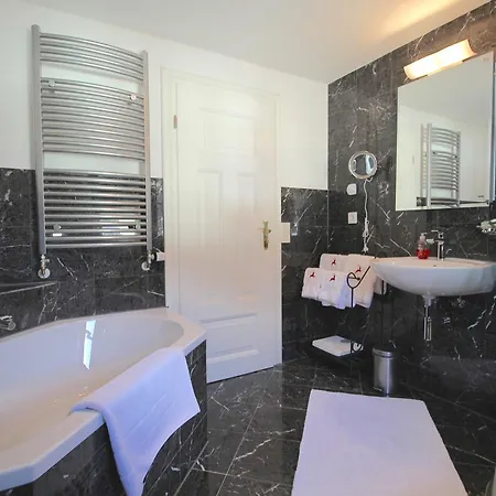 Апартаменти Himmelschloesschen & Rose Гарміш-Партенкірхен