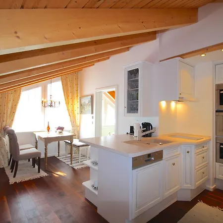 Himmelschloesschen & Rose